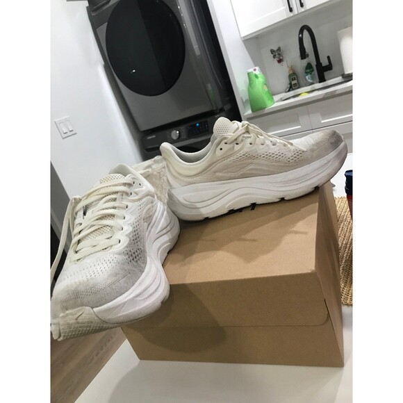 Hoka white bondi 9 sneakers *read description * - Picture 7 of 10